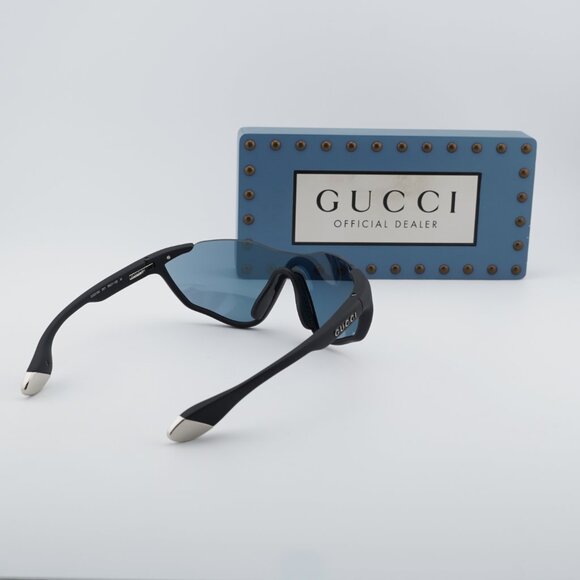 Gucci GG2018S 001 Shield Sunglasses – Matte Black/Smoke Mirror